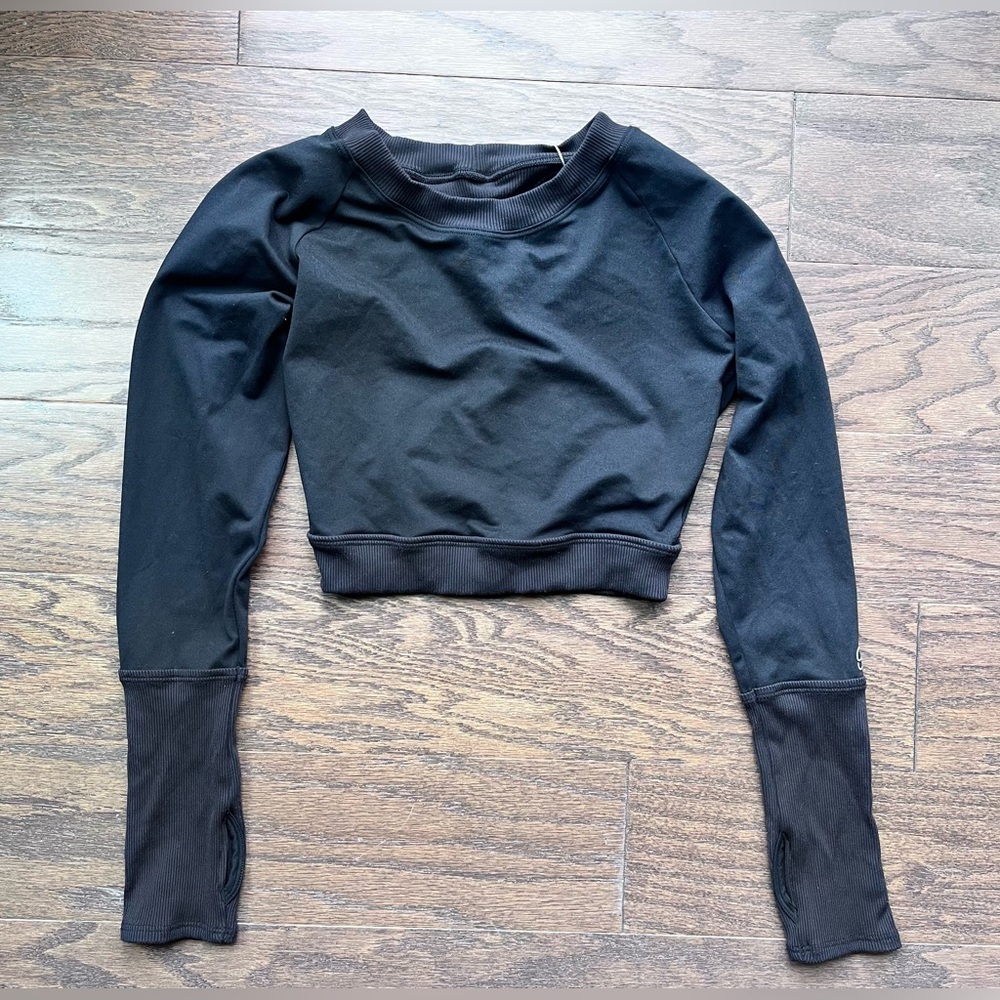 Bombshell Cropped Cut Out Back Pullover - Picture 5 of 7